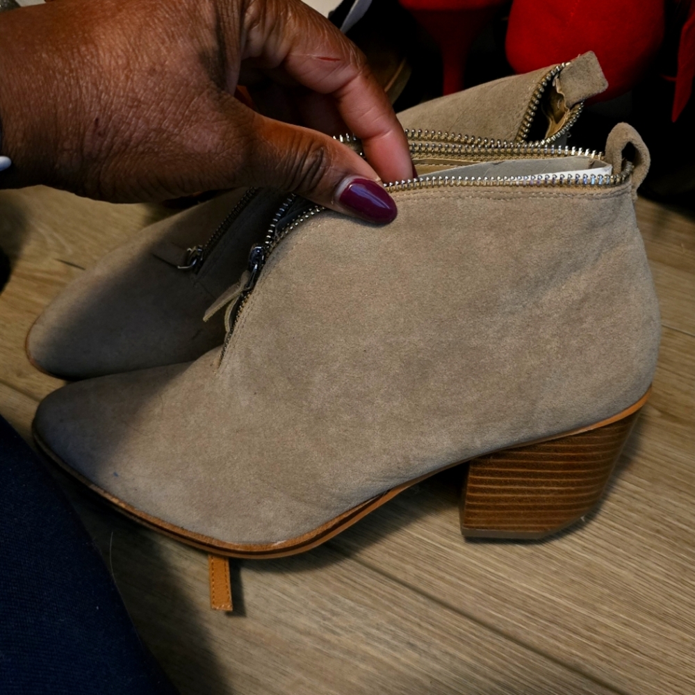 Ankle boots